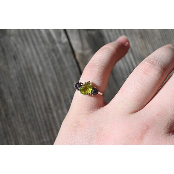 Raw Garnet and Peridot Engagement Ring - Picture 2 of 10